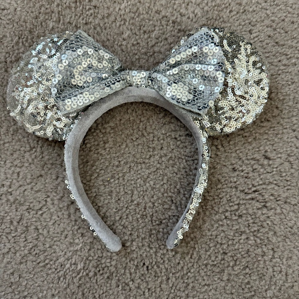 AUTHENTIC Silver Minnie Ears